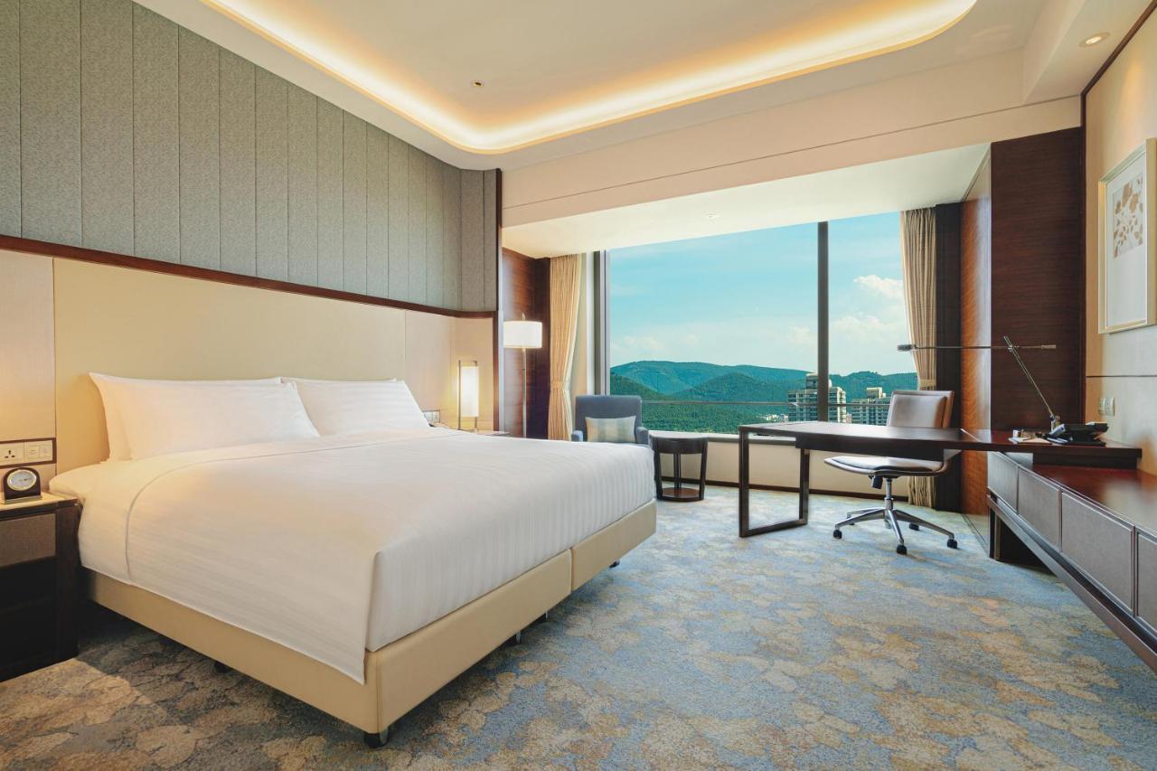 Shangri-La Jinan Bagian luar foto