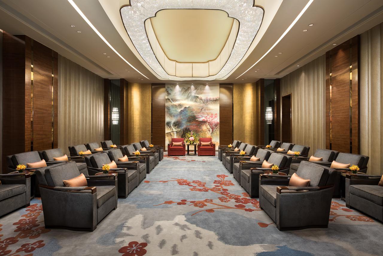 Shangri-La Jinan Bagian luar foto